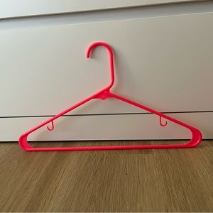 26 Pink Hangers